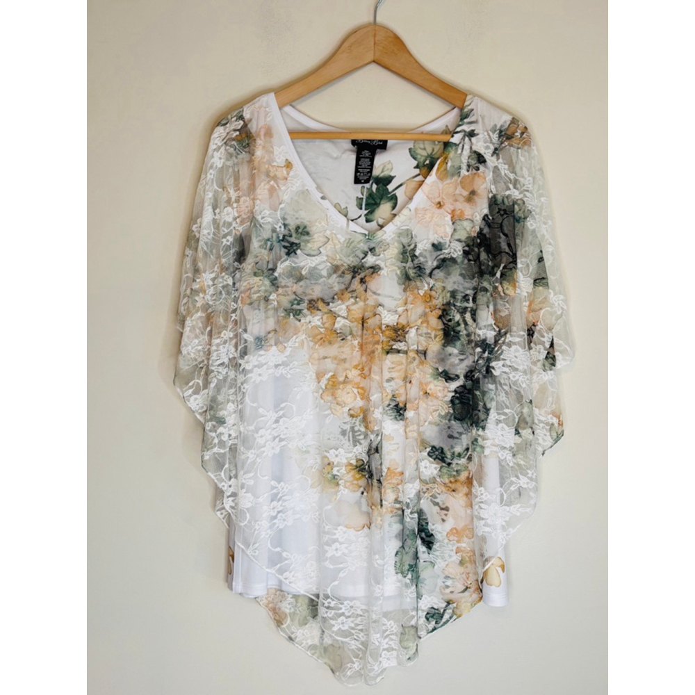 Brittany Black Floral Lace Bat Wing Top White Green M